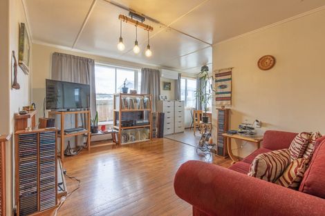 Photo of property in 11 Mackie Street, Waipukurau, 4200