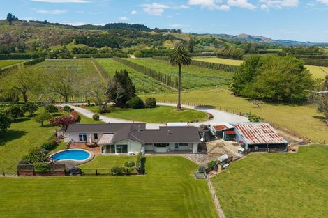 Photo of property in 33 Caesar Road, Ormond, Gisborne, 4071