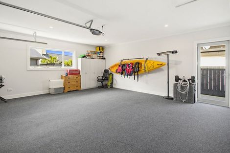 Photo of property in 14 Topping Place, Whitianga, 3510