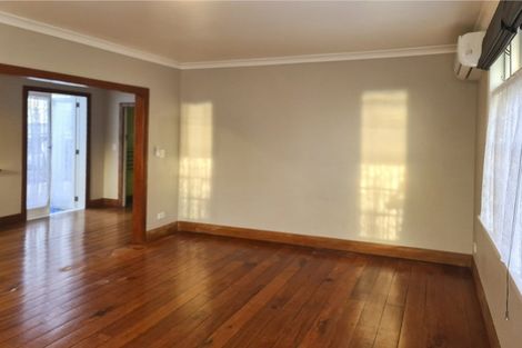 Photo of property in 25 Tarewa Road, Morningside, Whangarei, 0110