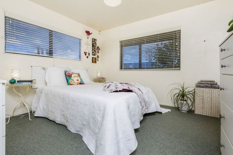 Photo of property in 12b/1 Coronation Street, Belmont, Auckland, 0622