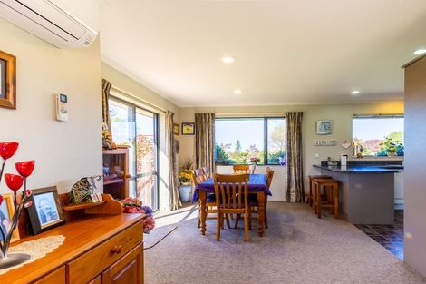 Photo of property in 11 Hunt Street, Waimate, 7978