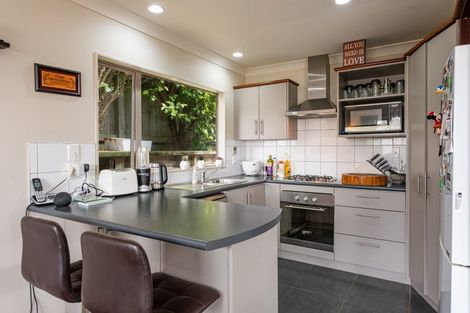 Photo of property in 35 Staithes Drive North, Whitby, Porirua, 5024