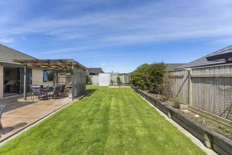 Photo of property in 25 Geneva Terrace, Kelvin Grove, Palmerston North, 4414