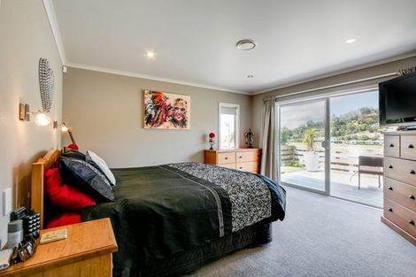 Photo of property in 83 Kent Terrace, Taradale, Napier, 4112