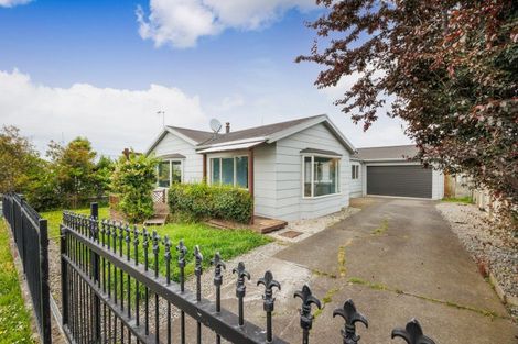 Photo of property in 101 Hillcrest Drive, Kelvin Grove, Palmerston North, 4414