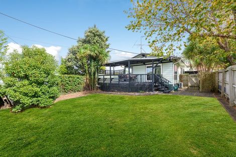 Photo of property in 1/62 Rua Road, Glen Eden, Auckland, 0602