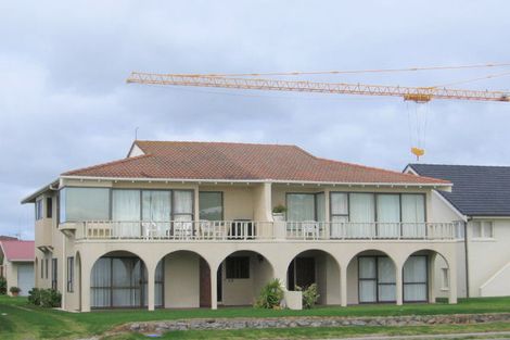 Photo of property in 16b Marine Parade, Mount Maunganui, 3116
