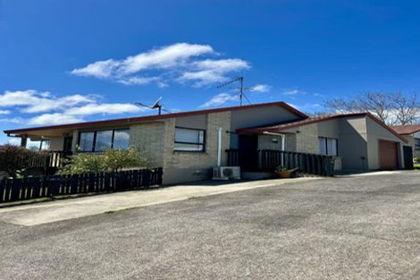 Photo of property in 13a Churchill Terrace, Waiuku, 2123