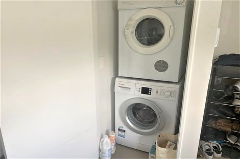 Photo of property in 15/2u Stone Street, Miramar, Wellington, 6022