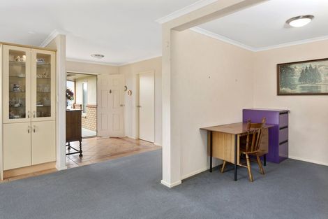 Photo of property in 28 Mcleod Place, Papamoa Beach, Papamoa, 3118
