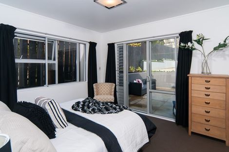 Photo of property in 29 Hollyhock Place, Browns Bay, Auckland, 0630