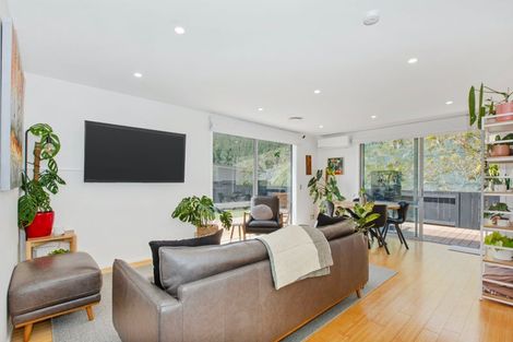 Photo of property in 145 Navigation Drive, Whitby, Porirua, 5024