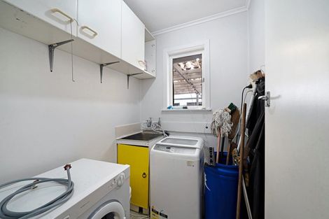 Photo of property in 27 Kohekohe Street, New Lynn, Auckland, 0600