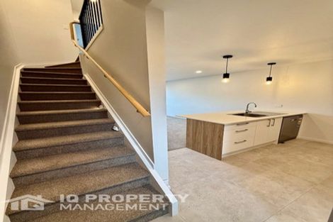 Photo of property in 10/20 Moor Avenue, Te Atatu Peninsula, Auckland, 0610