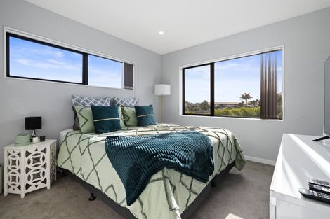 Photo of property in 1 Sai Ridge Close, Pukekohe, 2120