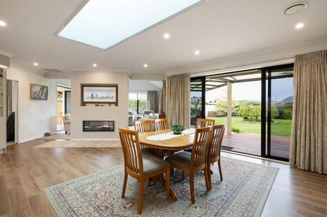 Photo of property in 2 Kotare Grove, Cambridge, 3434