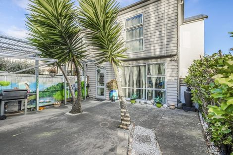 Photo of property in 30 Kuaka Drive, Takanini, 2112