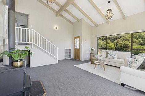 Photo of property in 45 Albatross Close, Whitby, Porirua, 5024