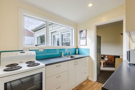 Photo of property in 32 Bathgate Street, South Dunedin, Dunedin, 9012