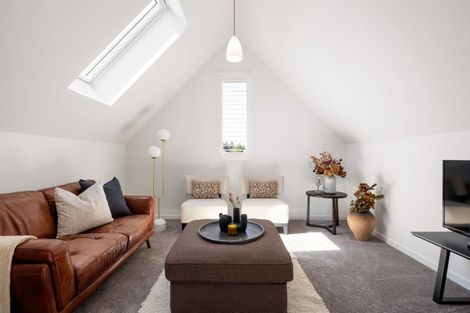 Photo of property in 1 Le Quesnoy Place, Cambridge, 3434