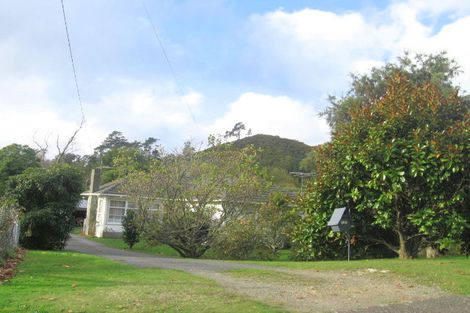 Photo of property in 135 Hine Road, Wainuiomata, Lower Hutt, 5014