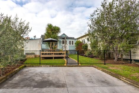 Photo of property in 137 Karaka Road, Thames, 3500