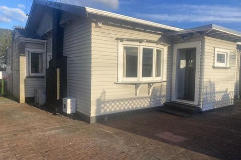 Photo of property in 1/296 Waiwhetu Road, Fairfield, Lower Hutt, 5011