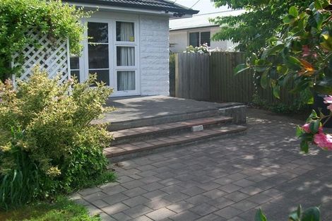 Photo of property in 35 Greendale Avenue, Avonhead, Christchurch, 8042