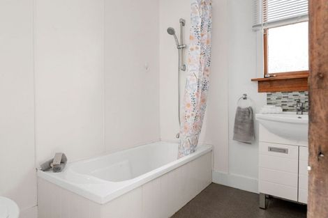 Photo of property in 21 Makomako Street, Frankton, Hamilton, 3204