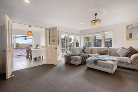 Photo of property in 62 Calypso Drive, Papamoa Beach, Papamoa, 3118