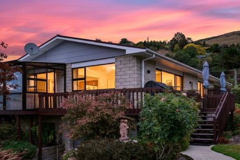 Photo of property in 16 Paisley Place, Roxburgh, 9500