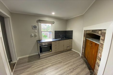 Photo of property in 17 Myrtle Street, Hamilton East, Hamilton, 3216