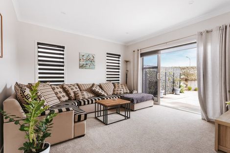 Photo of property in 6 Fuller Street, Papamoa Beach, Papamoa, 3118