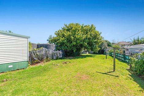 Photo of property in 4 James Mcleod Road, Shelly Beach, Helensville, 0874