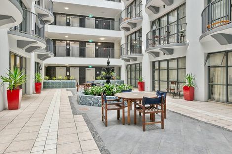 Photo of property in Atrium Towers, 1h/154 The Terrace, Wellington Central, Wellington, 6011