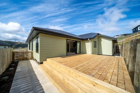 Photo of property in 5 Swinton Place, Churton Park, 6037