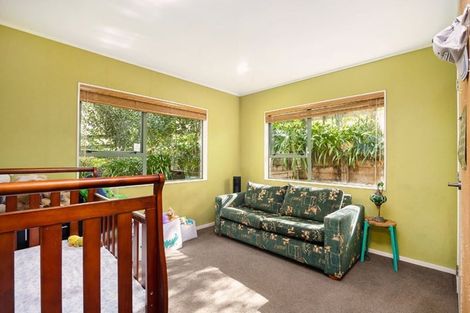 Photo of property in 1/199 Birdwood Road, Massey, Auckland, 0614