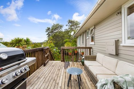 Photo of property in 42 Konini Road, Titirangi, Auckland, 0604