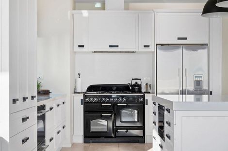 Photo of property in 154 Marine Parade, Mount Maunganui, 3116