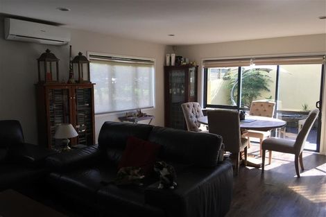 Photo of property in 40 Lyons Avenue, Murrays Bay, Auckland, 0630