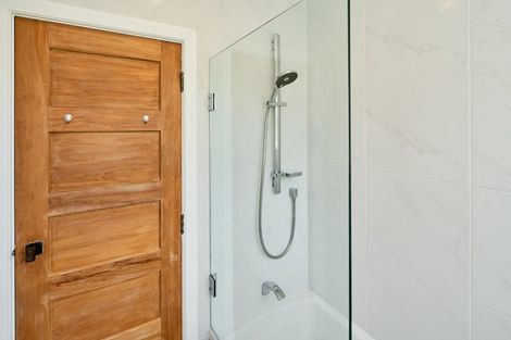 Photo of property in 13 Warwick Street, Wilton, Wellington, 6012