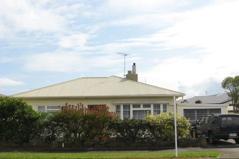 Photo of property in 3/128 Vivian Street, New Plymouth, 4310