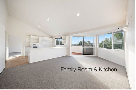 Photo of property in 7 Ayrshire Place, Somerville, Auckland, 2014