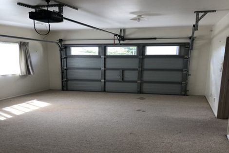 Photo of property in 2 Glucina Place, Glen Eden, Auckland, 0602