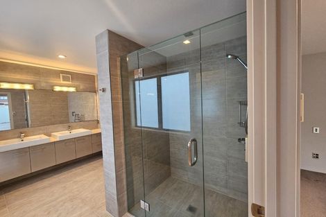 Photo of property in 11 The Mall, Mount Maunganui, 3116