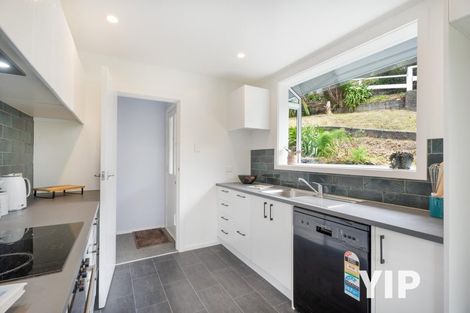 Photo of property in 133 Ruskin Road, Newlands, Wellington, 6037