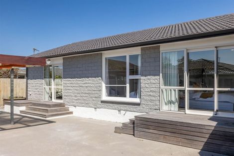 Photo of property in 7 Farnborough Street, Aranui, Christchurch, 8061