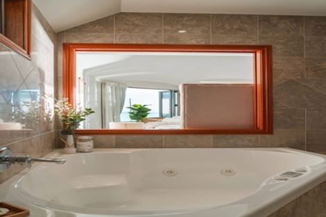 Photo of property in 20a Minnehaha Avenue, Takapuna, Auckland, 0622