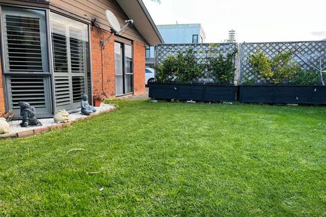 Photo of property in 1/14 Wilisa Rise, Goodwood Heights, Auckland, 2105